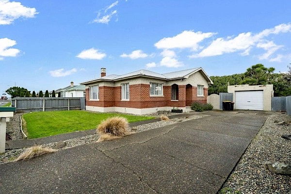 Gladstone, 3 bedrooms, $550 pw