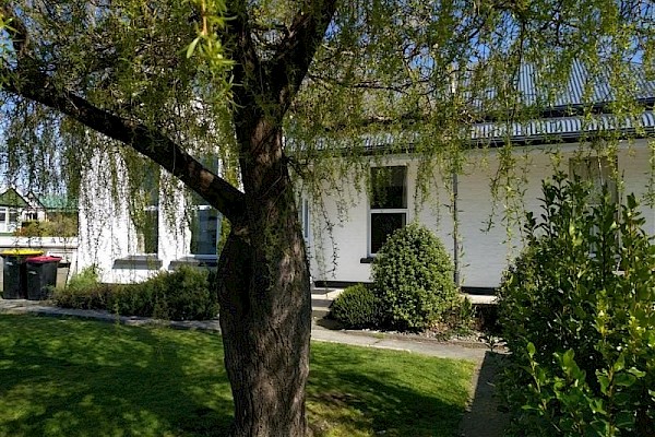 Strathern, 2 bedrooms, $400 pw