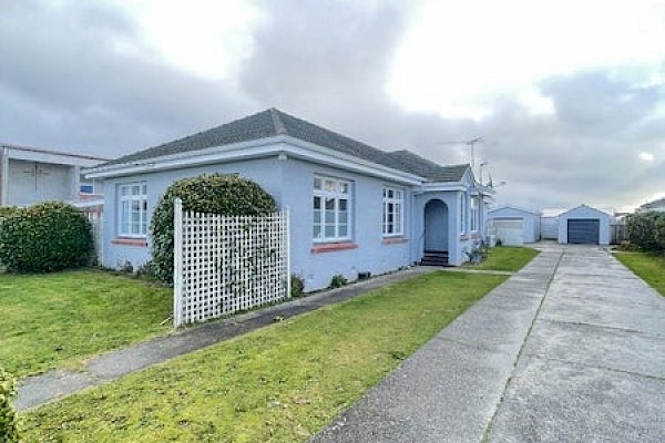 Windsor, 5 bedrooms, $600 pw
